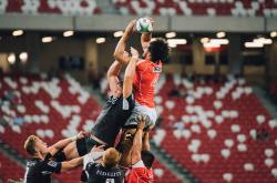 开云体育登录-南非新星闪耀酋长球场，莫德里奇式智慧导演经典击溃