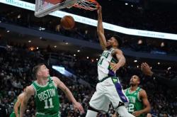 开云体育登录-雄鹿B队翻盘凯尔特人B队，锡安关键制胜的简单介绍