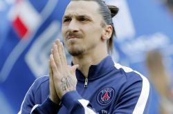 开云足球直播-引擎轰鸣与绿茵回响，当F1争冠夜遇见京多安的魔术时刻