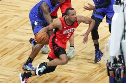 开云体育中国官网-关于湖人B队爆冷鹈鹕，布拉德利打破历史纪录的信息