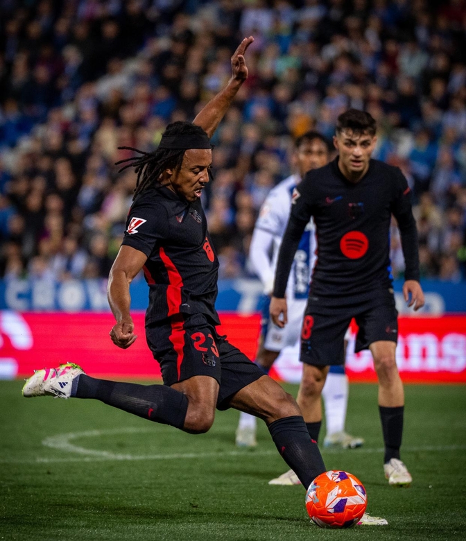 那不勒斯血洗比利时,费兰·托雷斯制霸全场的简单介绍 那不勒斯血洗比利时,费兰·托雷斯制霸全场的简单介绍