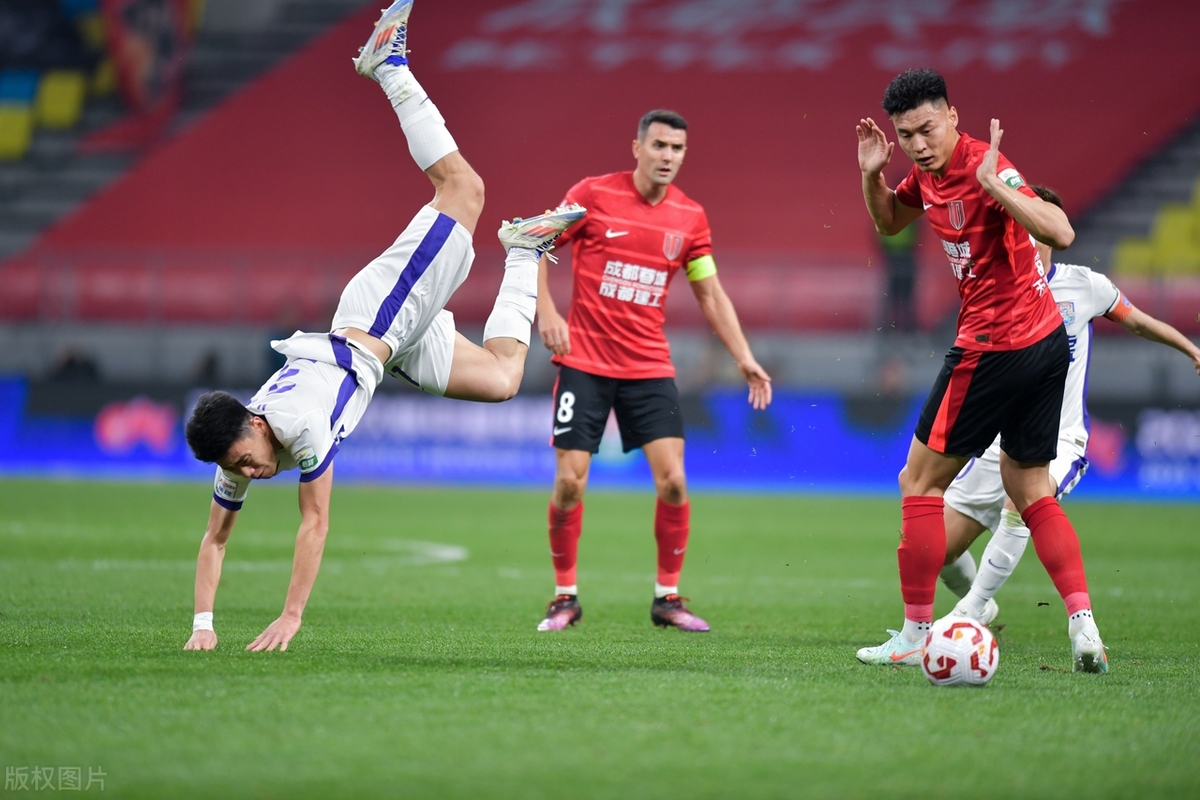 联赛前景未卜,球队备受压力迎接挑战的简单介绍 联赛前景未卜,球队备受压力迎接挑战的简单介绍